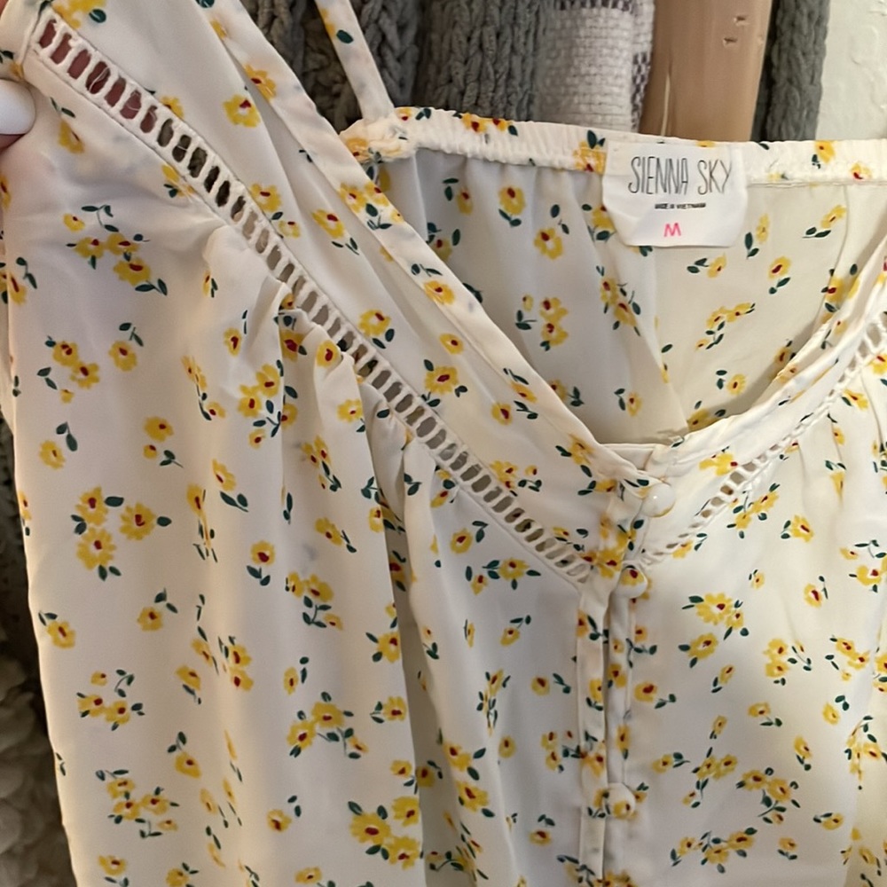 Tank blouse - Picture 5 of 5